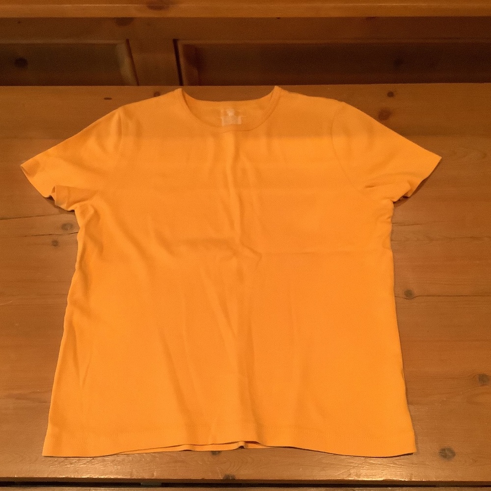 JONES OF NEW YORK. WOMENS YELLOW/ORANGE COTTON CREW NECK T SHIRT. SMALL.